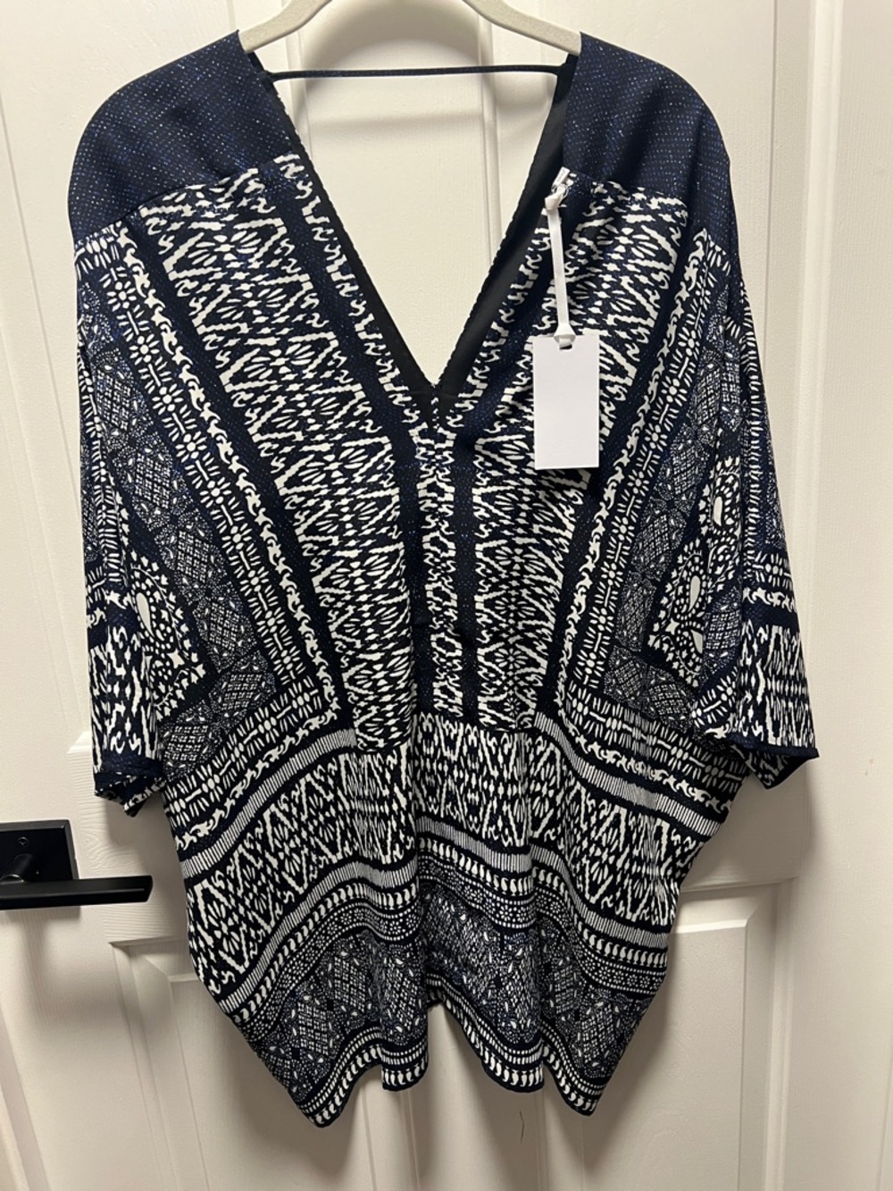 Rose & Olive Navy Black & White Printed V-Neck Poncho Top NWT